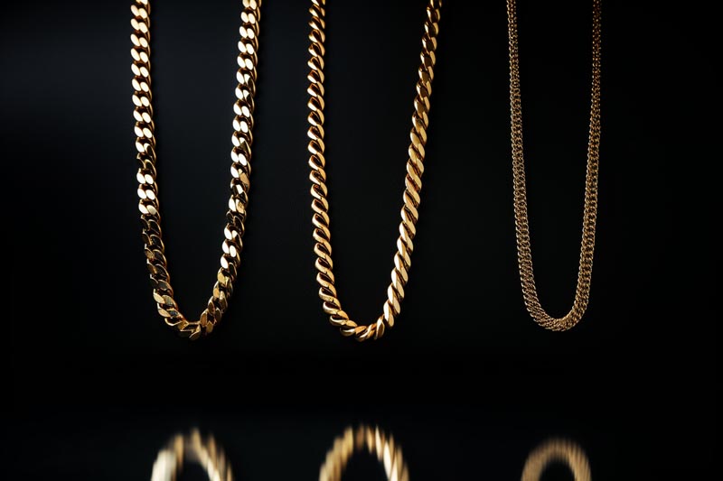 Men’s Gold Necklaces: The Intersection of Luxury and Style