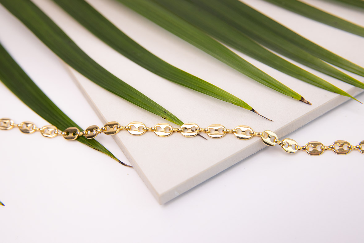 gold chain bracelet